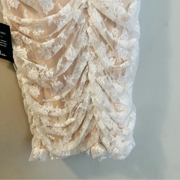 Lulu’s Be Mine Forever White Floral Lace Ruched Bodycon Dress Size Medium - Picture 9 of 16